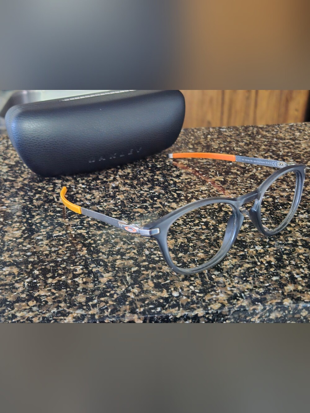 Oakley Pitchman R Satin Grey Smoke Frame Ox8105-1550 Orange Stems